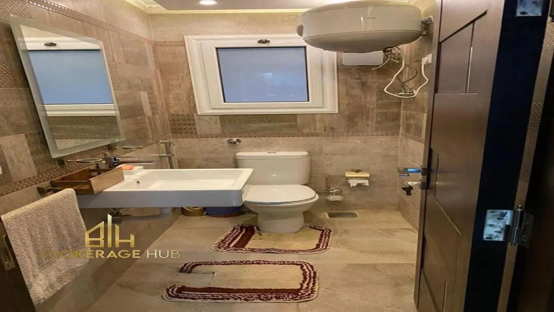 Stunning Apartment for Rent - Lake View