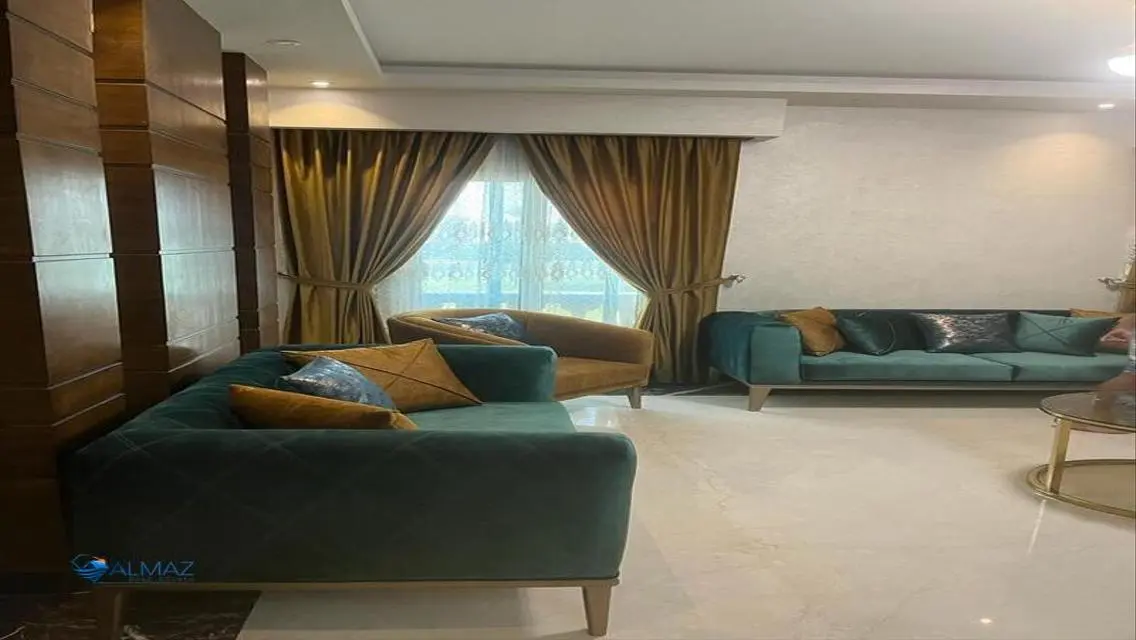 شقة فاخرة للإيجار - E8558-D-10-250
