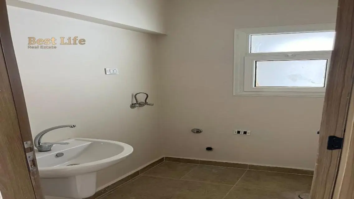 Luxury Villas for Rent Near Lagoon Beach