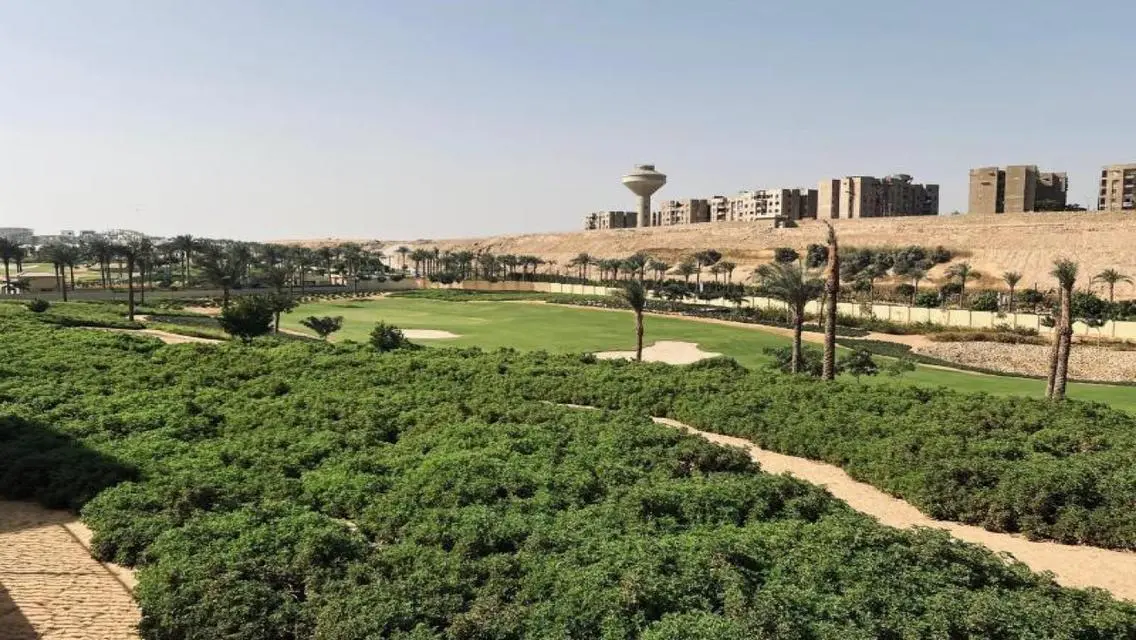 فيلا فاخرة للإيجار - تشطيبات متميزة مع جميع المرافق