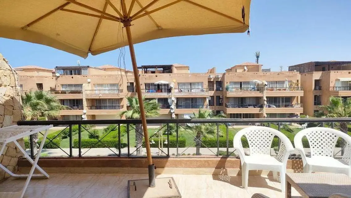 Luxury Apartment for Rent with Lake View