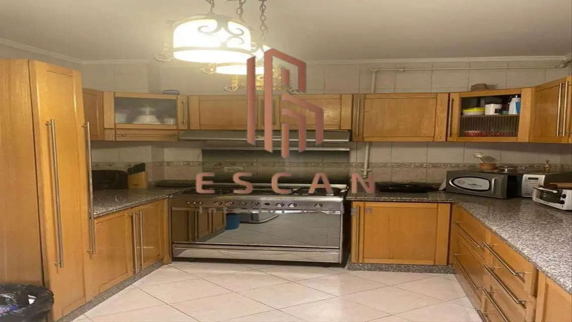 Luxury Apartment with Spacious Layout in Prime Location