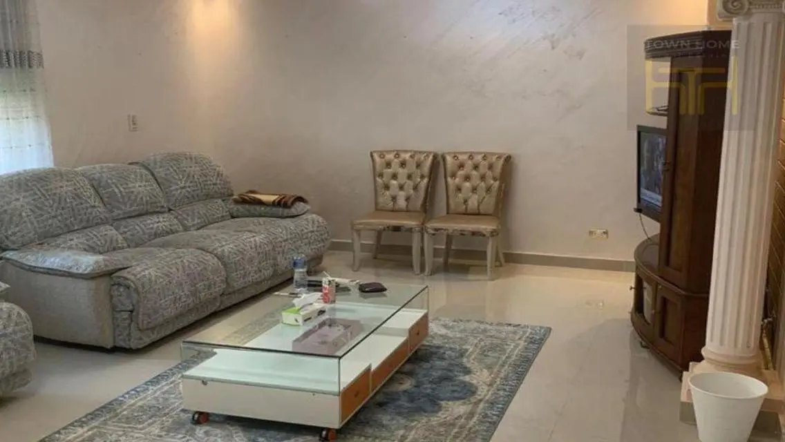 Luxury Apartment with Spacious Layout in a Prime Location