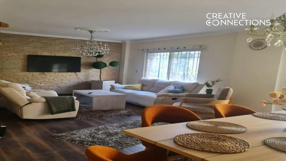 Luxury Apartment with Spacious Area in Prime Location