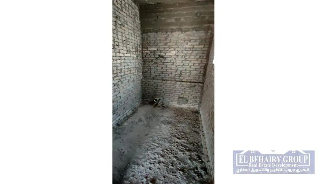 Luxury Apartment with Balcony and Security Guard in Prime Location