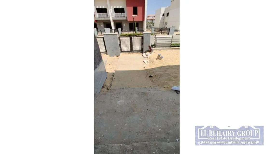 Luxury Apartment with Balcony and Security Guard in Prime Location