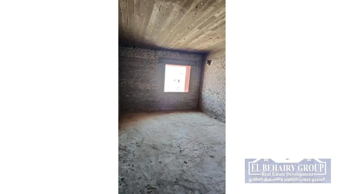Luxury Apartment with Balcony and Security Guard in Prime Location
