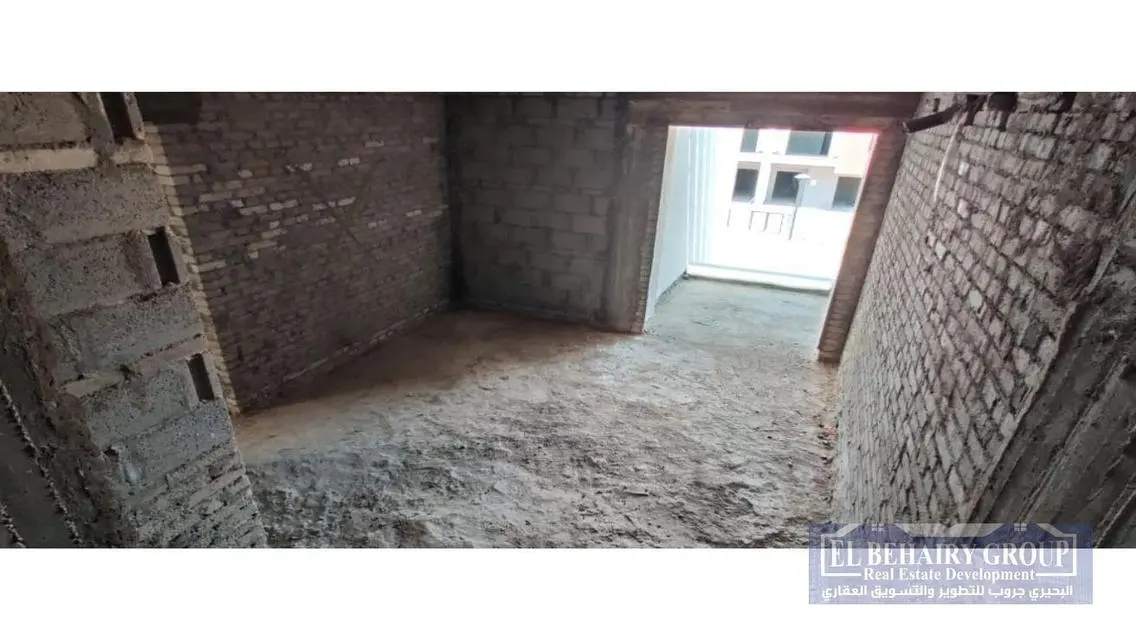 Luxury Apartment with Balcony and Security Guard in Prime Location