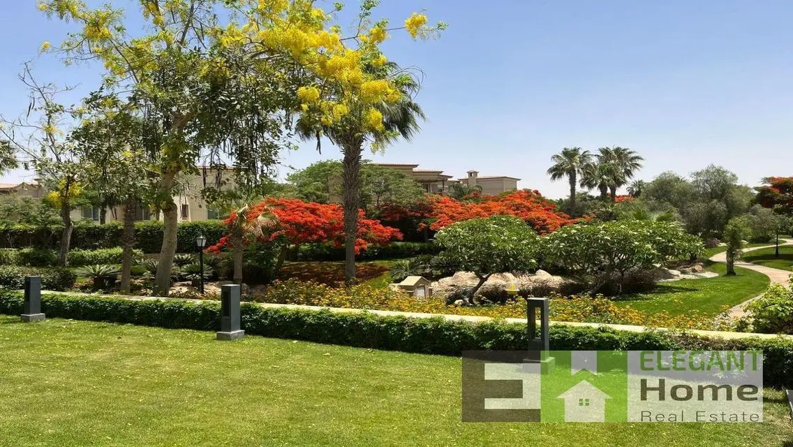 Luxury Villa for Sale on 7200 sqm with Garden and Shared Pool