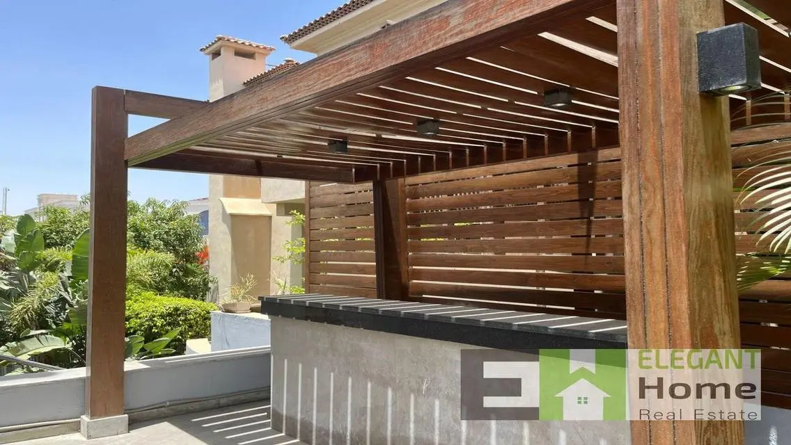 Luxury Villa for Sale on 7200 sqm with Garden and Shared Pool