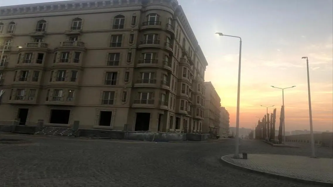 فيلا مميزة بتصميم عصري في موقع رائع