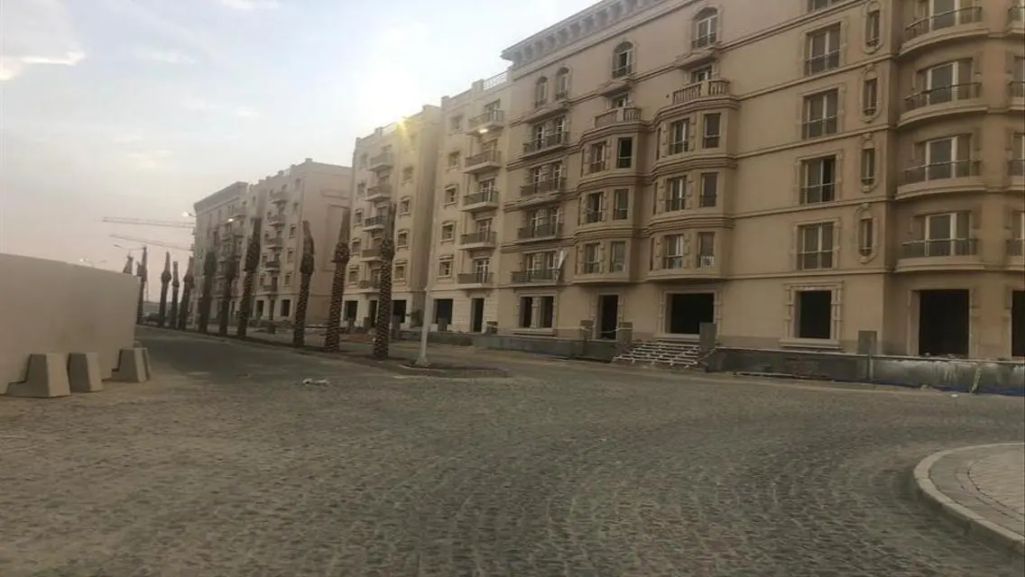 فيلا مميزة بتصميم عصري في موقع رائع