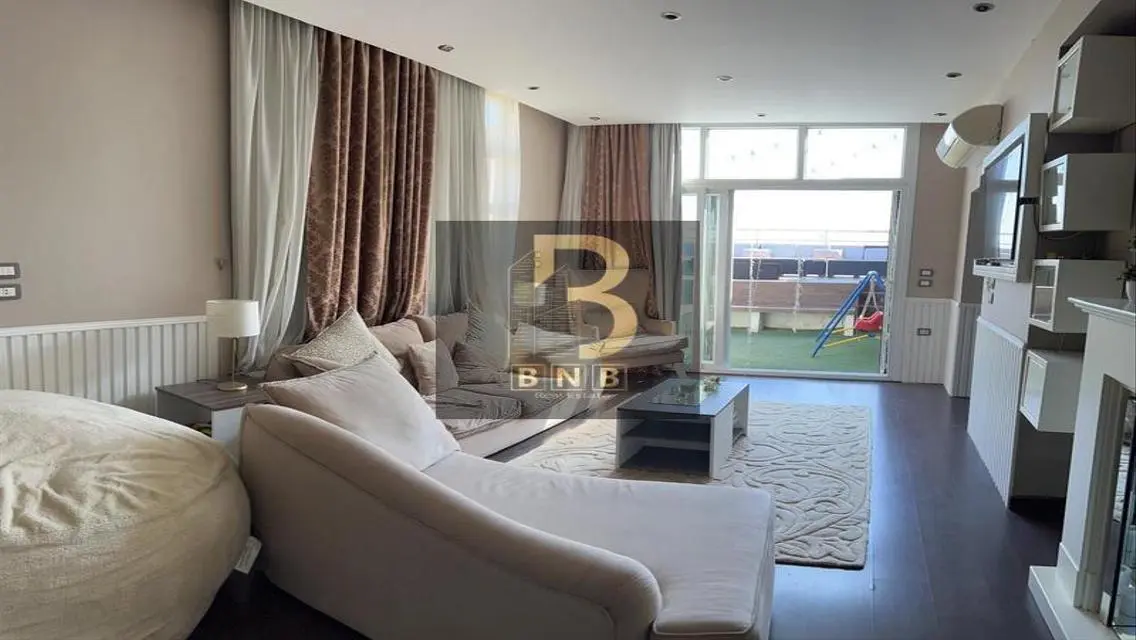 Luxury Apartment with Private Pool and Maid Room at 55 Seddek