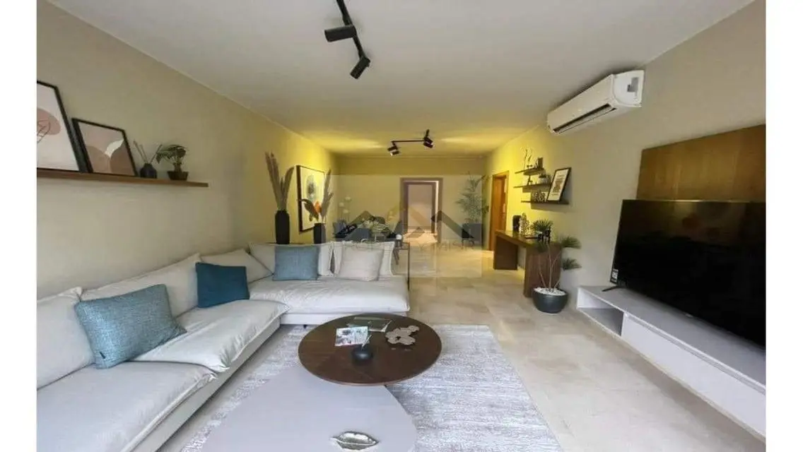 Stunning Villa for Sale with Private Pool in Prime Location