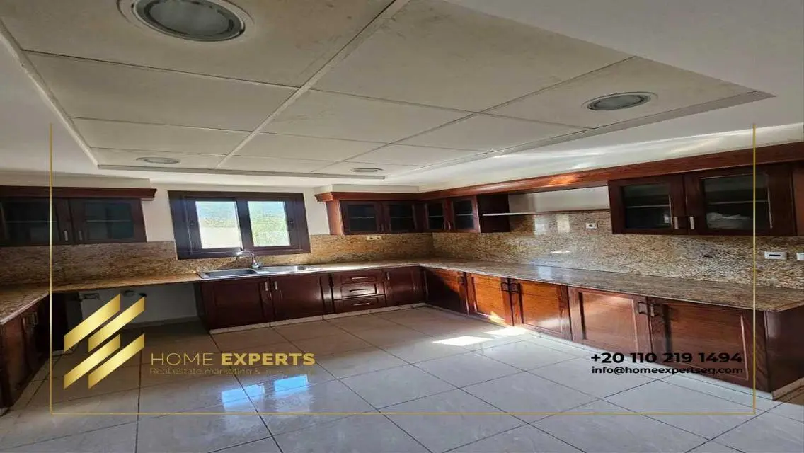 Stunning Home with Private Garden and Shared Pool