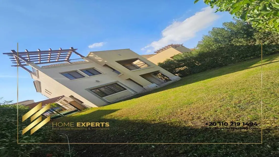 Stunning Home with Private Garden and Shared Pool