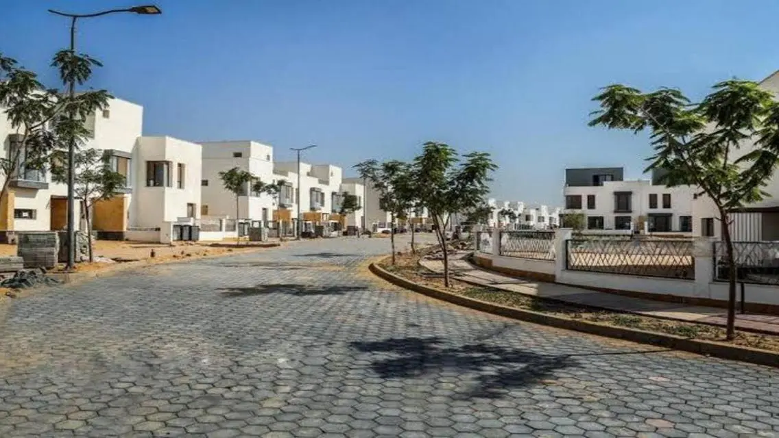 فيلا فاخرة بمساحة 260 متر للبيع في SWA 2000