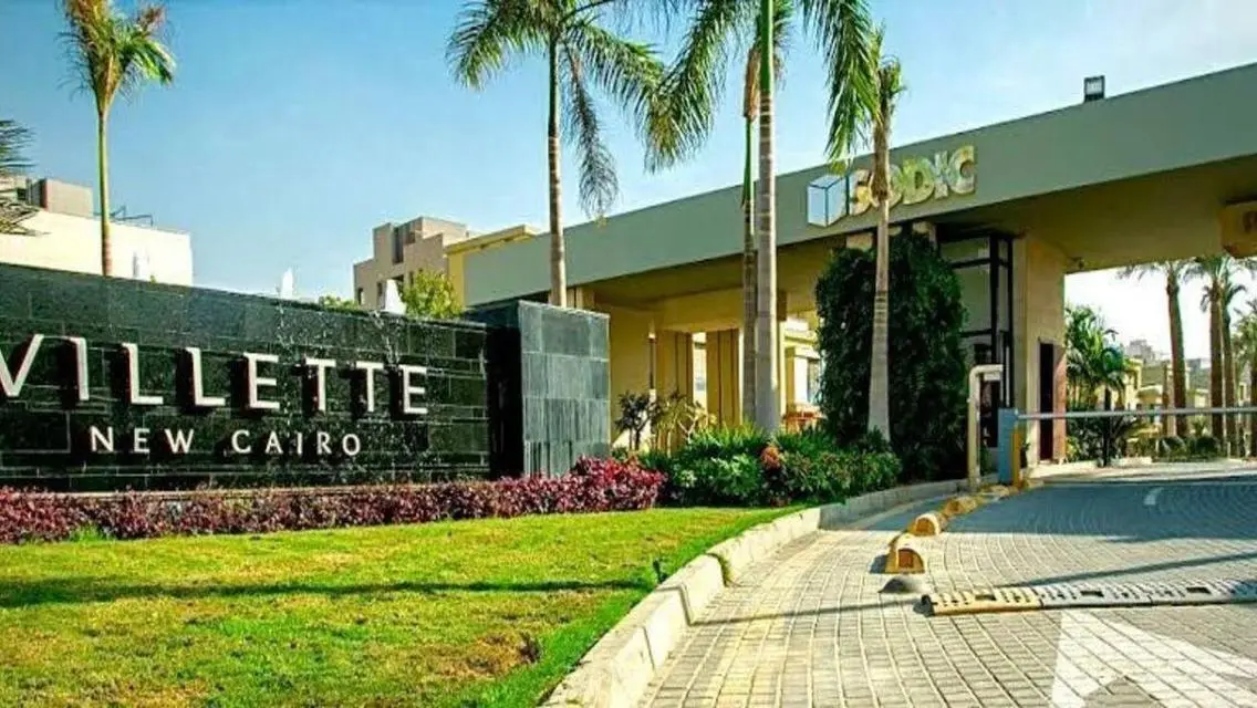 فيلا فاخرة بمساحة 260 متر للبيع في SWA 2000