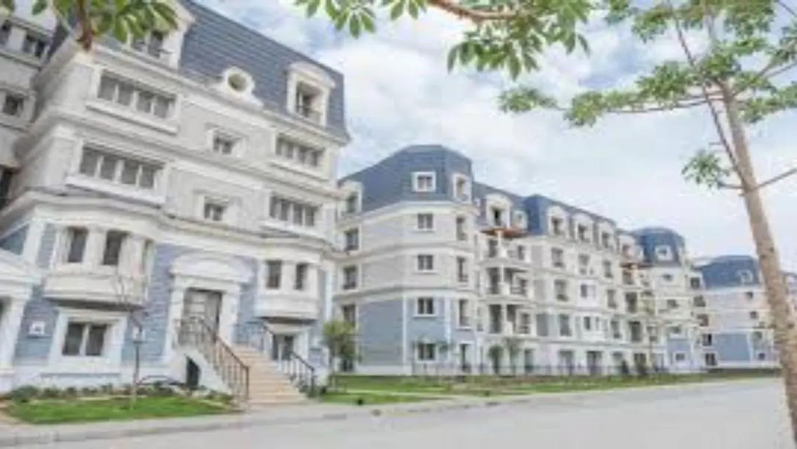 Luxury Villa for Sale in Hyde Park - 240 sqm
