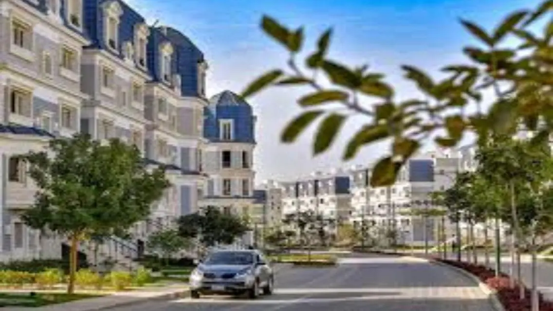 Luxury Villa for Sale in Hyde Park - 240 sqm