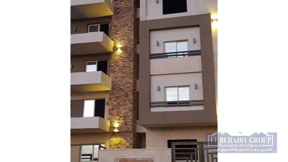 Luxury Apartment for Sale in Giza with Stunning View