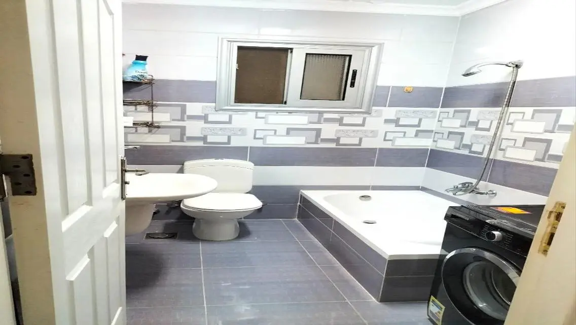Spacious 180 sqm Apartment for Sale in a Prime Location