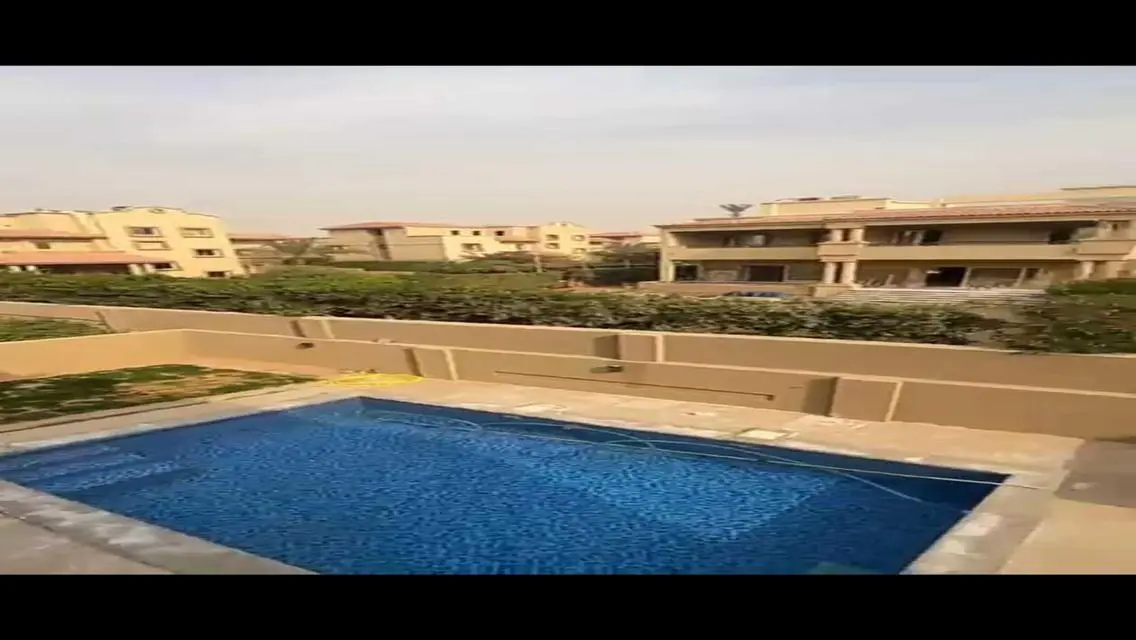فيلا فاخرة مع مسبح خاص وحديقة