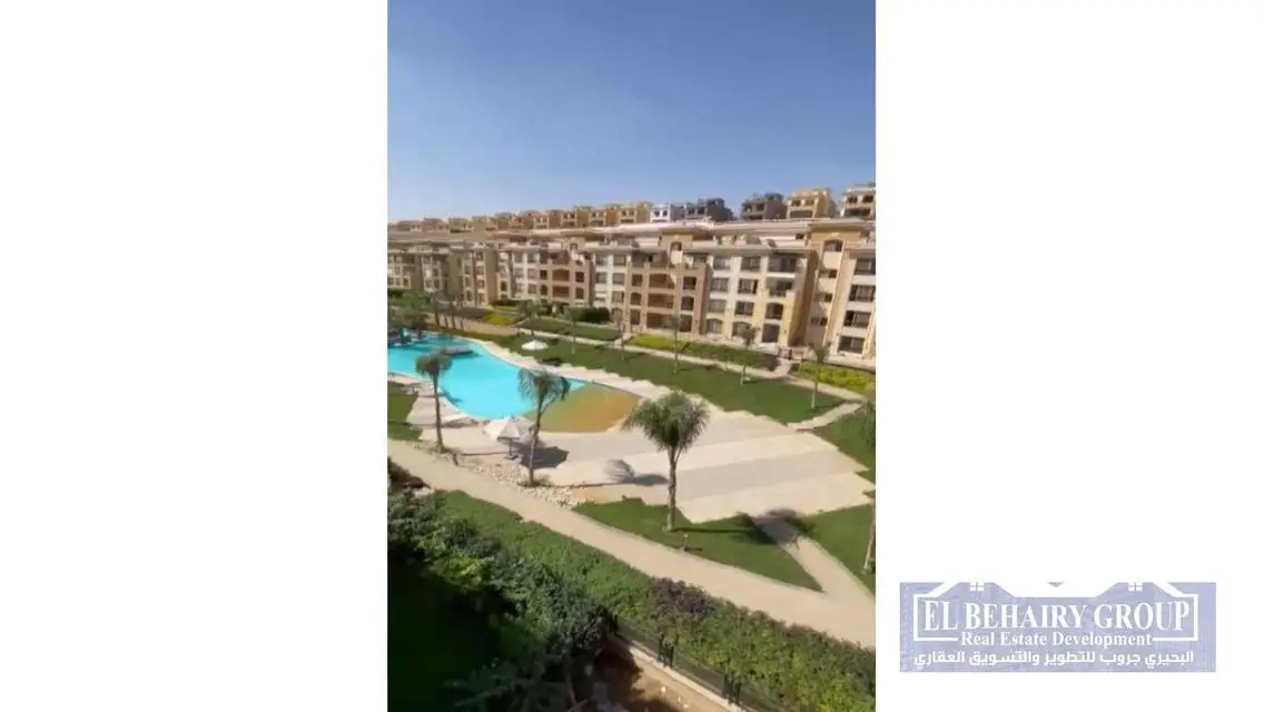 شقة فاخرة بمساحة واسعة للبيع