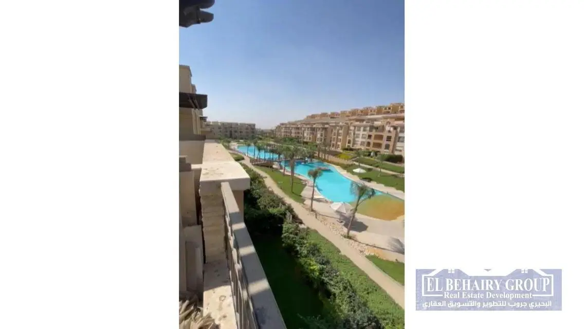 شقة فاخرة بمساحة واسعة للبيع