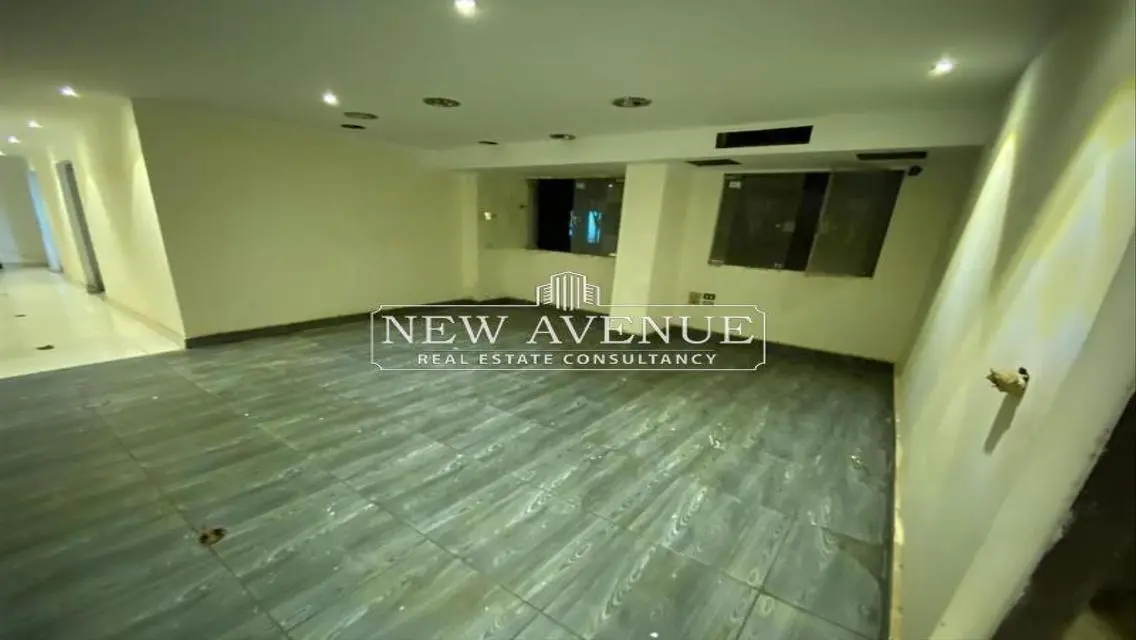 Premium Property with 780 sqm and Full Amenities