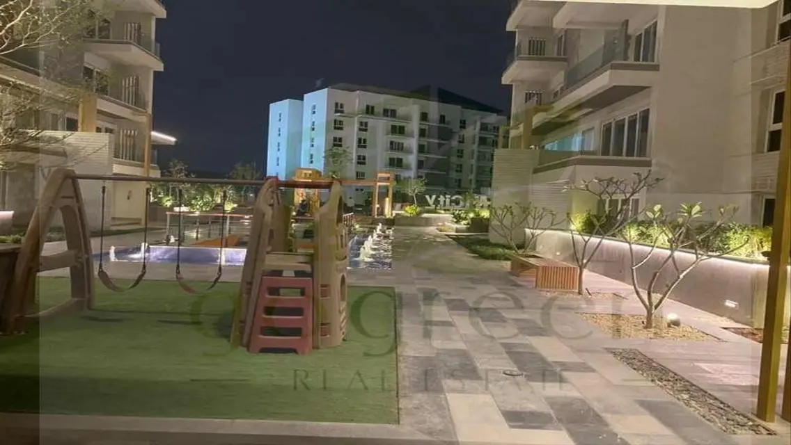 فيلا فاخرة بمساحة واسعة في ICity - بسعر مغري