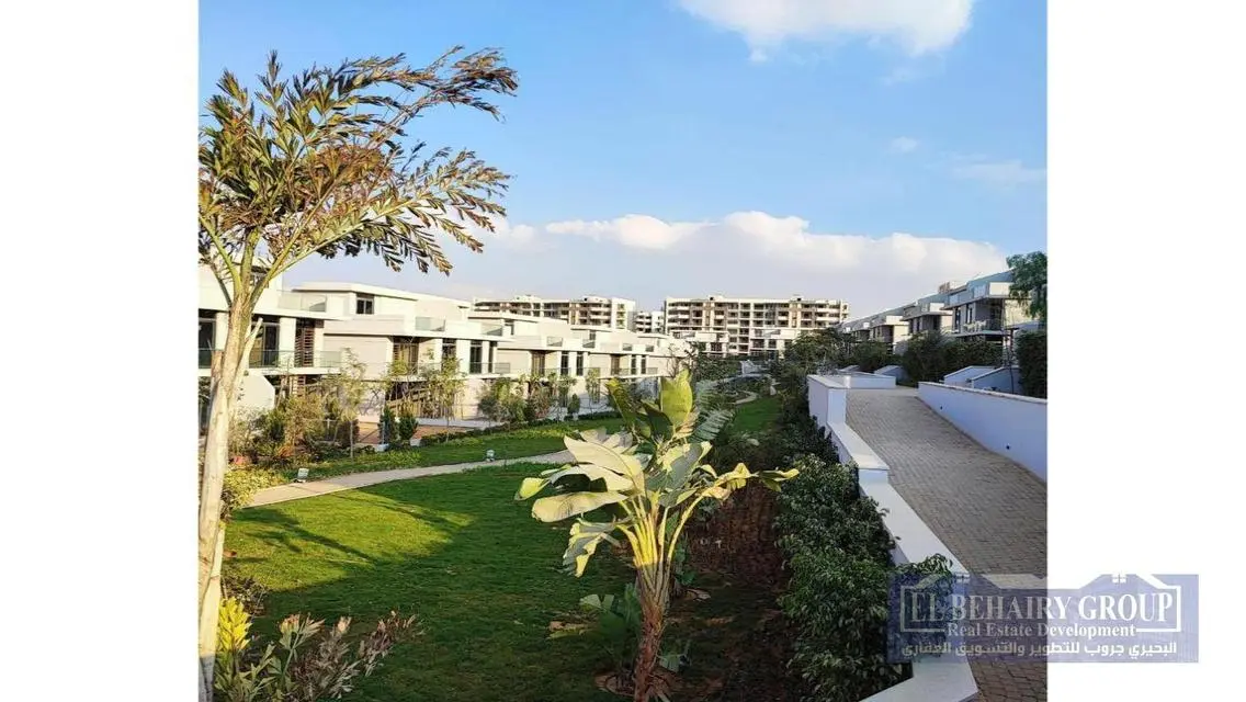 Luxury Apartment for Rent with Balcony and Covered Parking