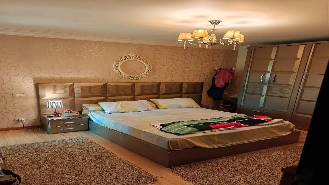 شقة مميزة للإيجار مع شرفة