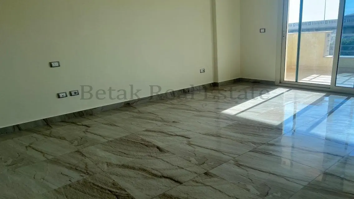 عقار فخم للبيع بمساحة 155 متر
