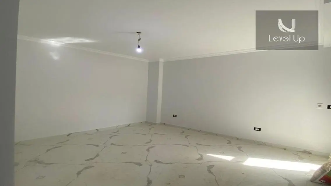 Luxurious 160 sqm Apartment in a Prestigious Neighborhood