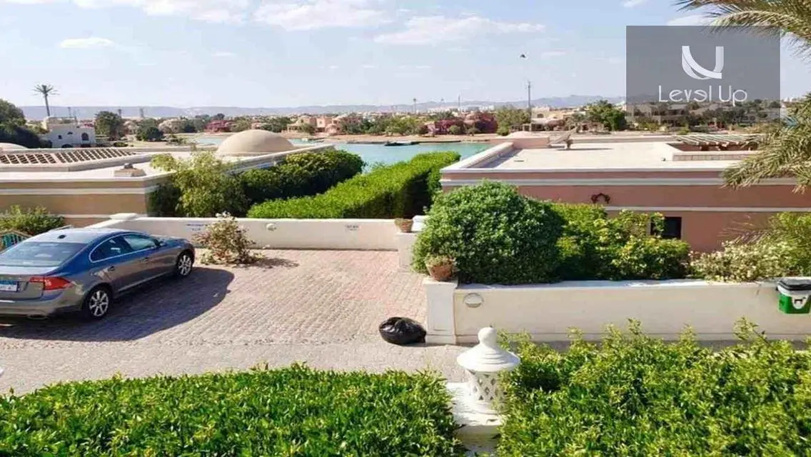 Luxurious Apartment with Ample Space and Stunning Views