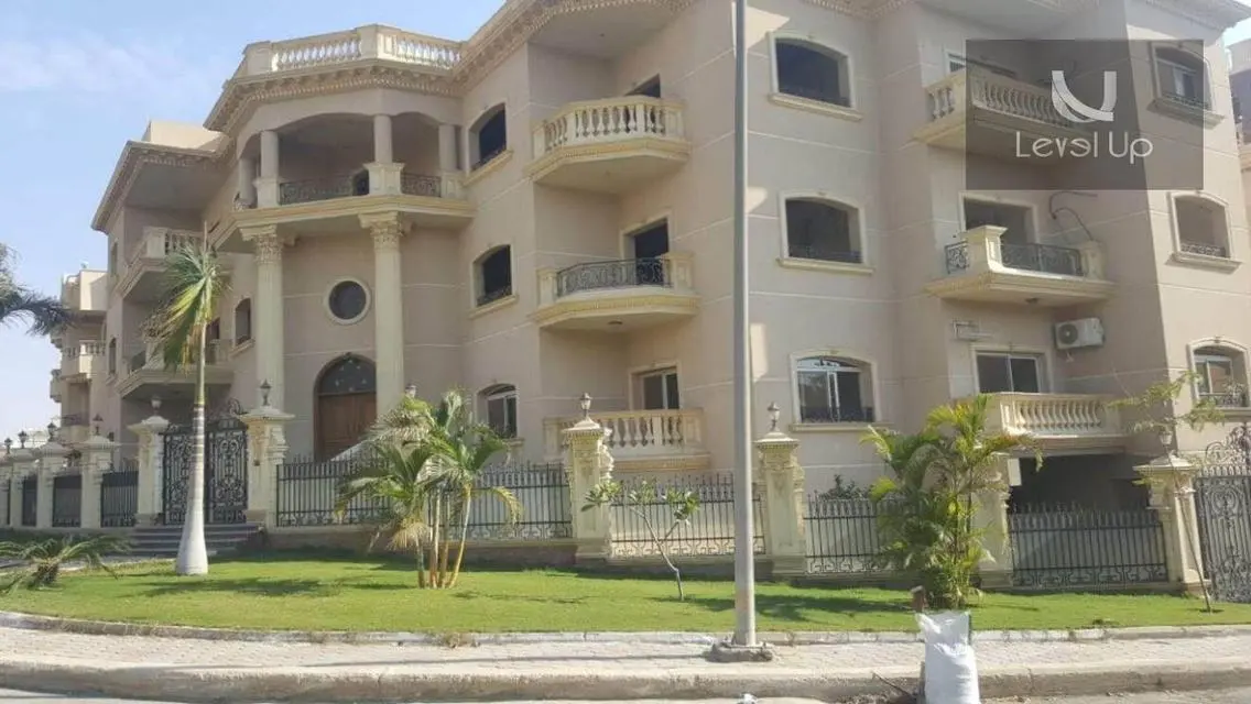 Luxurious Apartment with Ample Space and Stunning Views