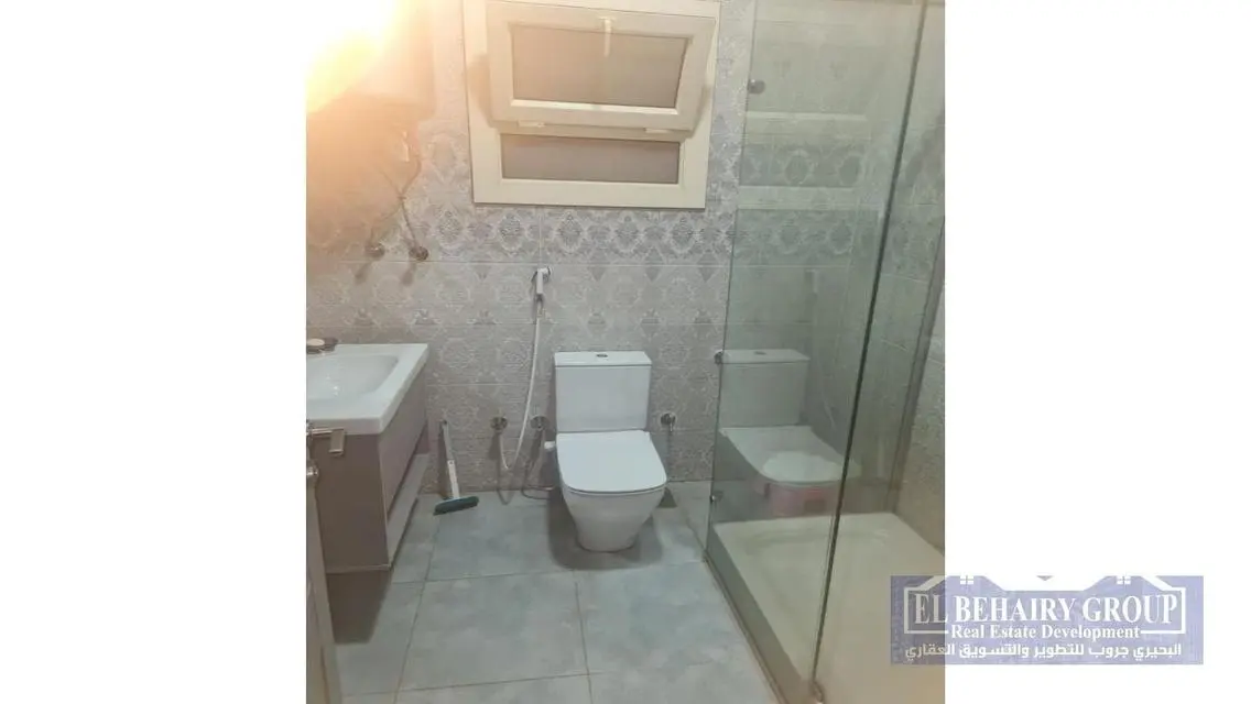 -5 عقار رائع بمساحة مضبوطة