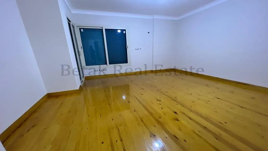 Luxury Apartment for Sale with Security and Balcony