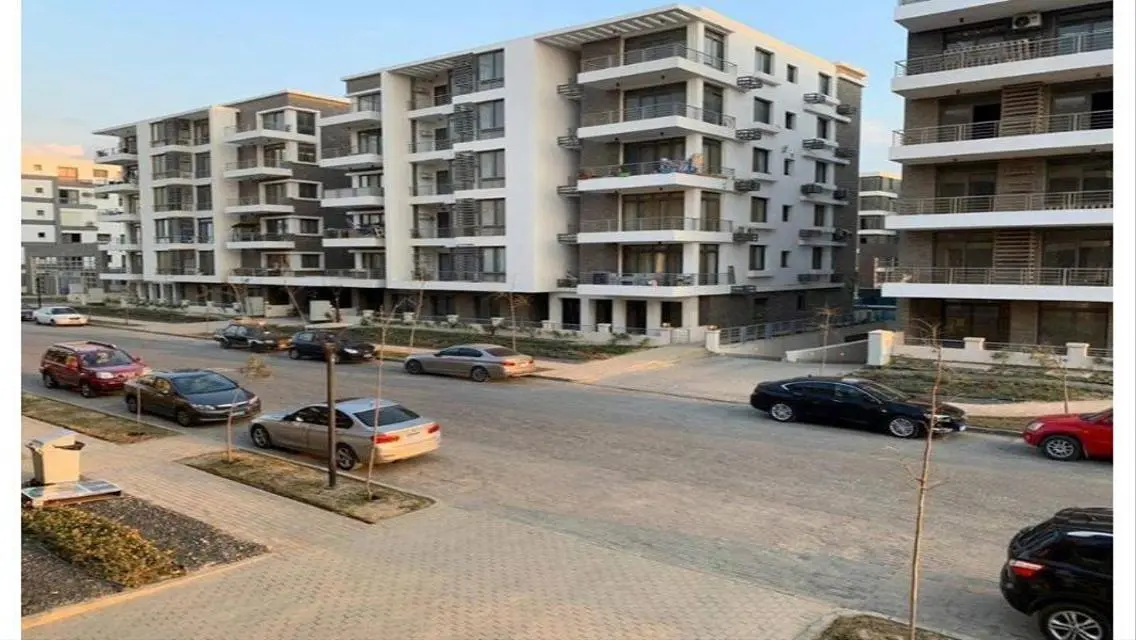 Luxurious Villas with Stunning Views in the Heart of the City