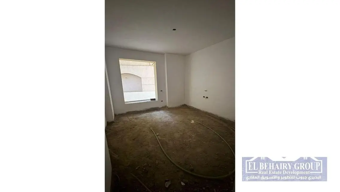 Luxury Apartment with Spacious Private Garden in the City Center