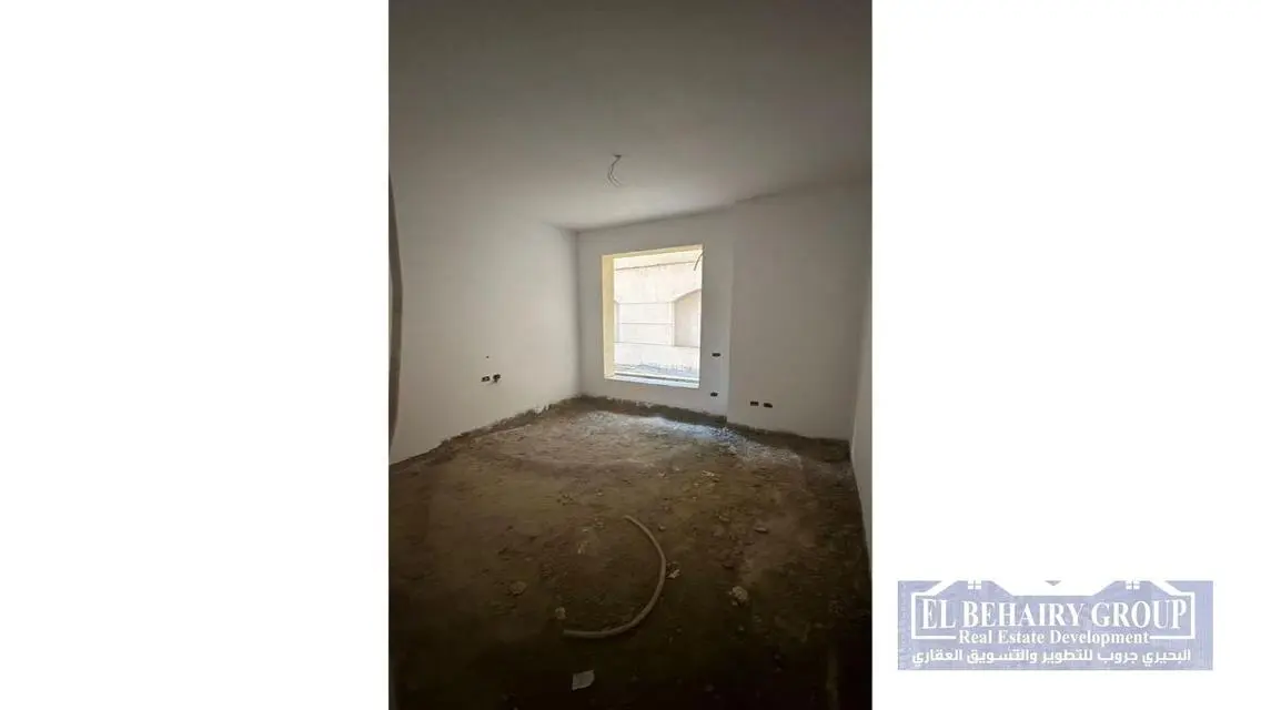 Luxury Apartment with Spacious Private Garden in the City Center