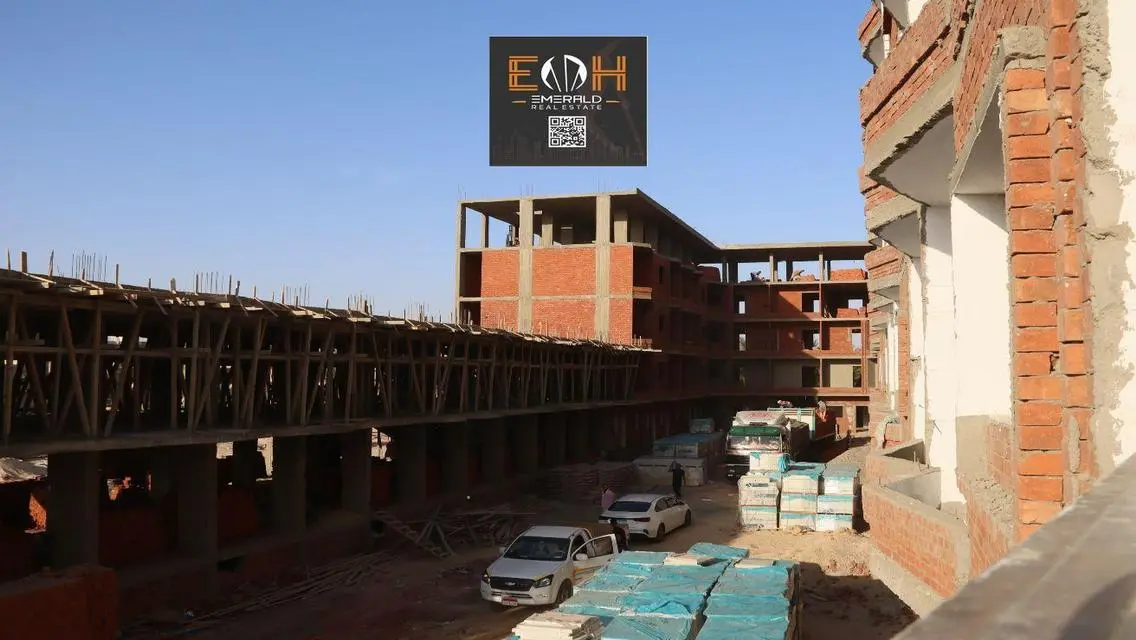 فيلا فاخرة بمسبح خاص وإطلالة على بحيرات