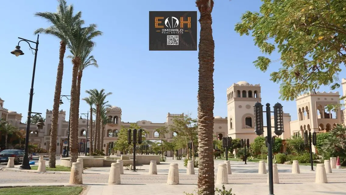 شقة فاخرة للبيع بمساحة كبيرة