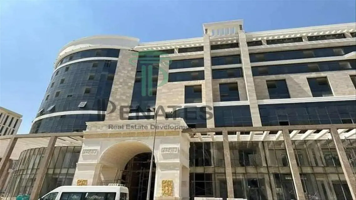 Exceptional Residential Building for Sale - R7-15-30-24