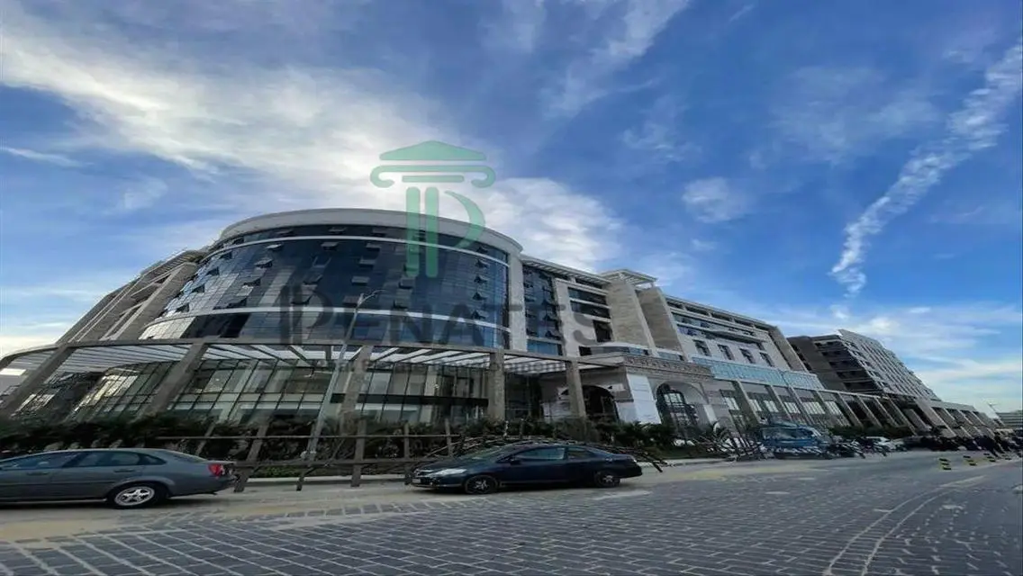 Exceptional Residential Building for Sale - R7-15-30-24