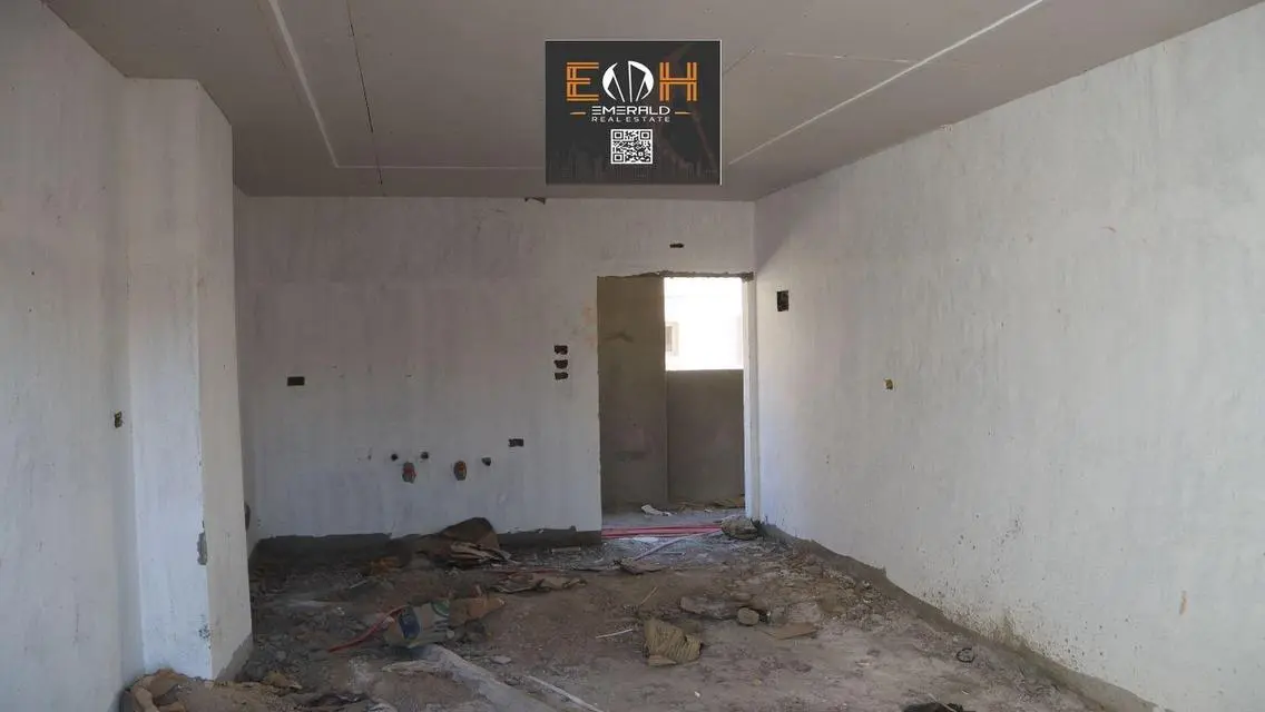 شقة فاخرة مع شرفة وإطلالة جميلة