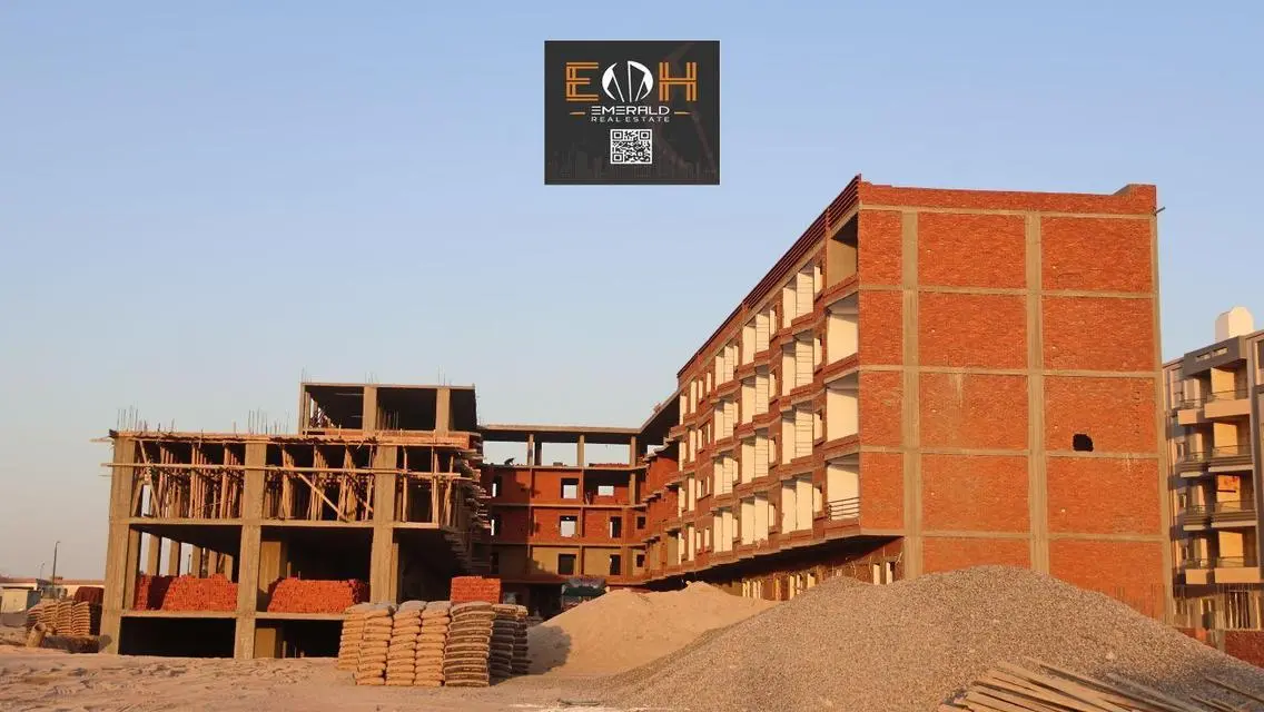 Luxury Apartment for Sale with Stunning View and Balcony