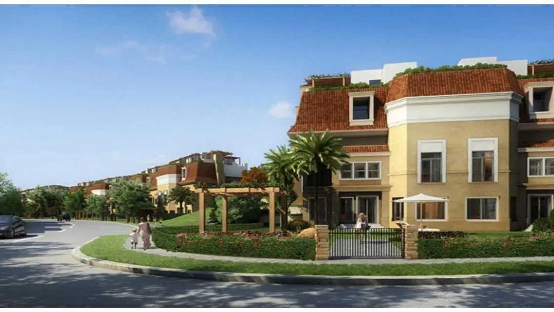 Luxurious Apartment with Balcony and Shared Pool