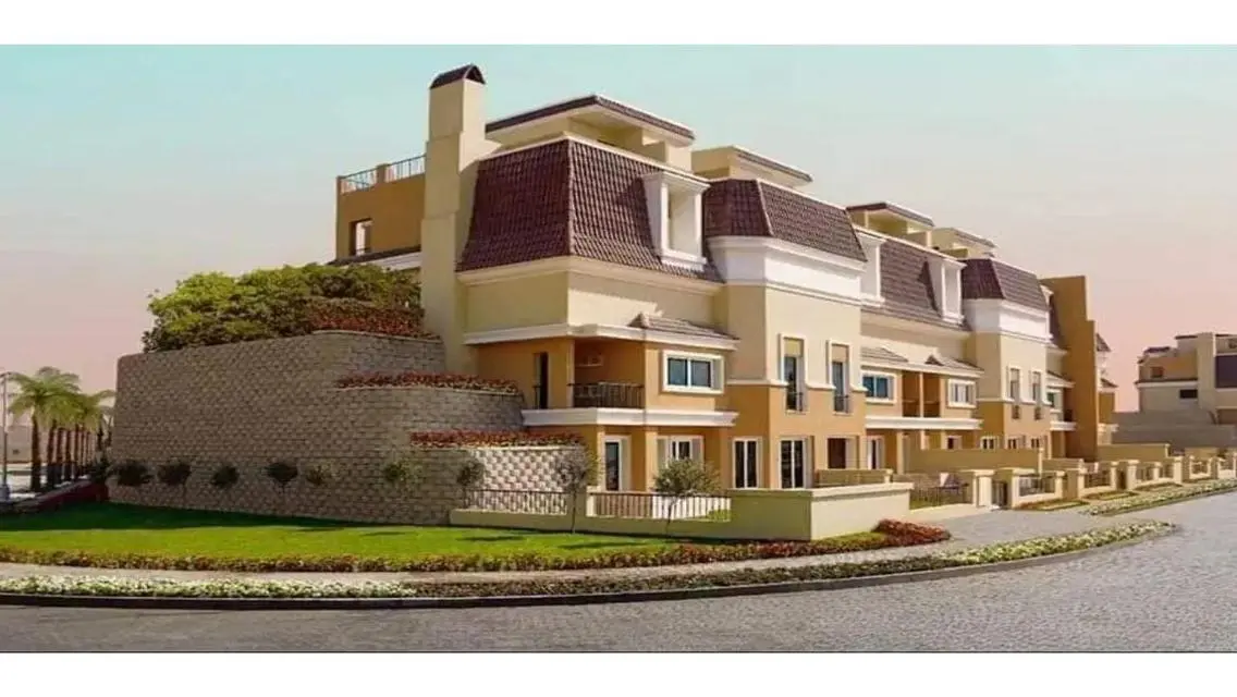 Luxurious Apartment with Balcony and Shared Pool
